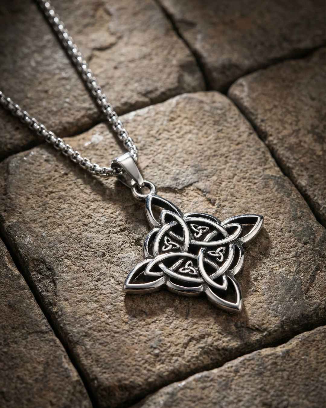 Wyrdweaver Knot Main image